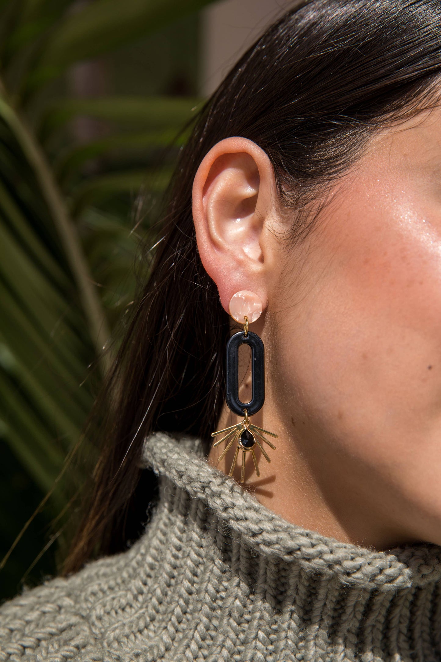 Tribe + Temple - Black Oval Resin Starburst Hoop