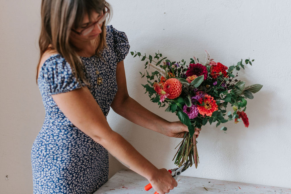 How to Make Cut Flowers Last Longer