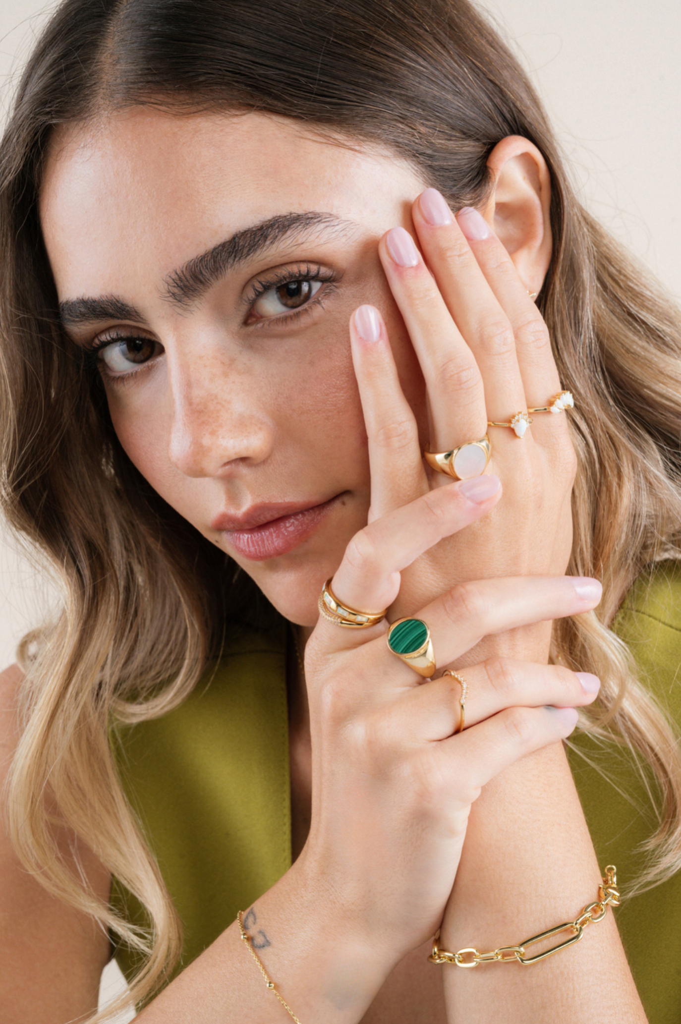 JaxKelly - Gold Rings - Mother of Pearl Signet: 8