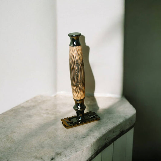 Bamboo Switch - Bamboo Stainless Steel Safety Razor | Faire Market : Curved Handle