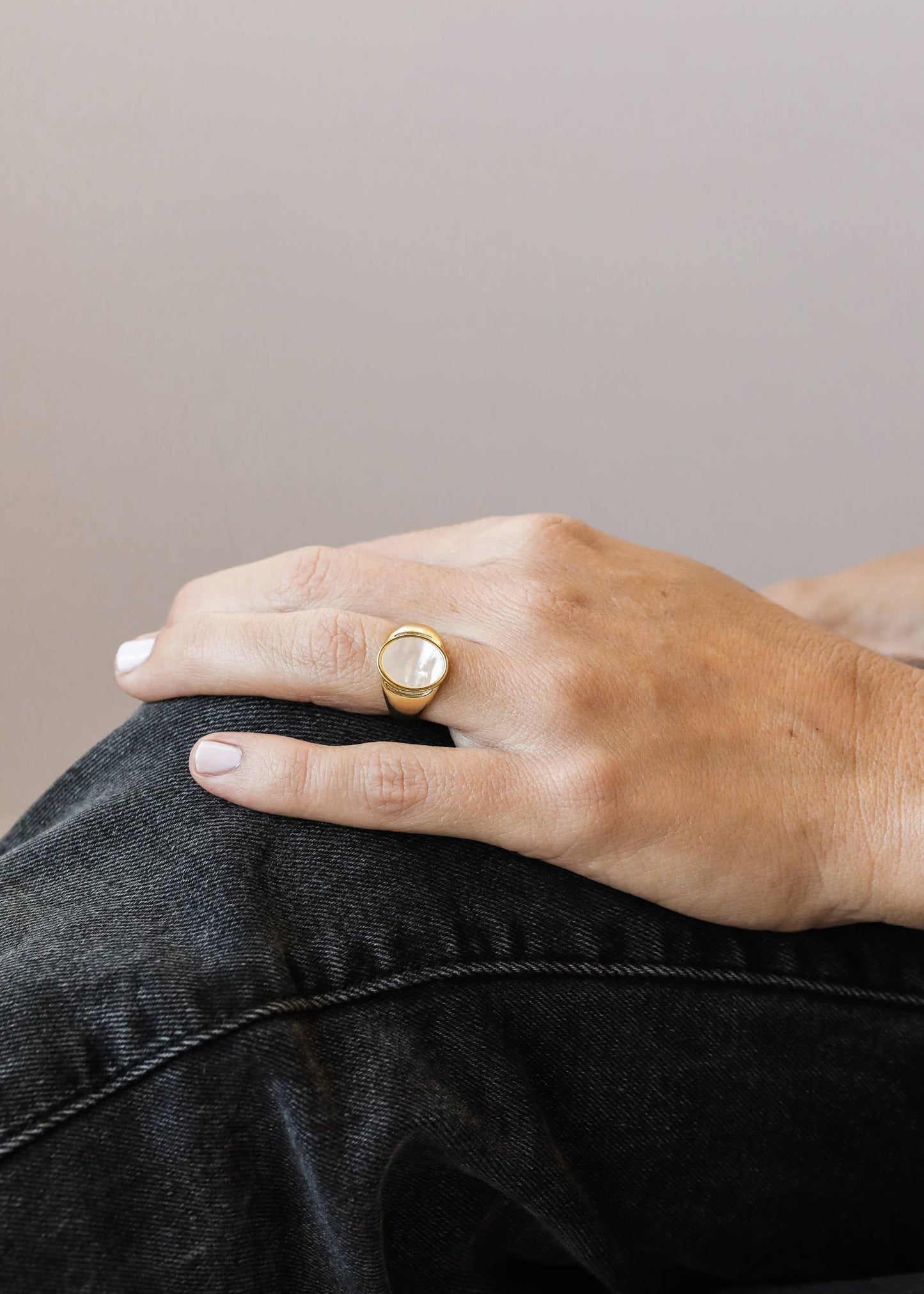 JaxKelly - Gold Rings - Mother of Pearl Signet: 9