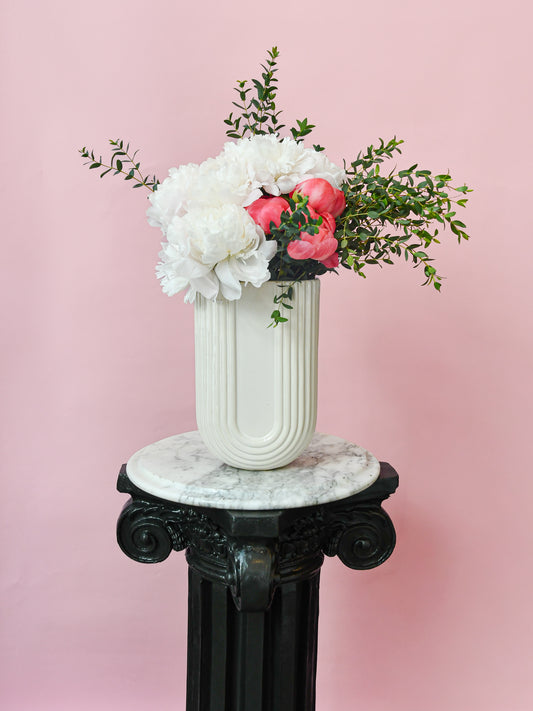 U-Shaped Eos Vase