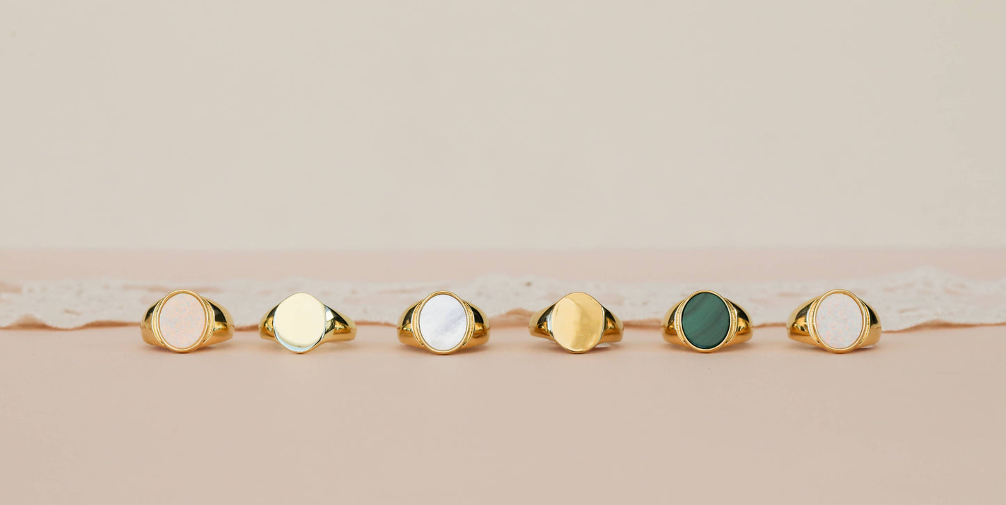 JaxKelly - Gold Rings - Mother of Pearl Signet: 9