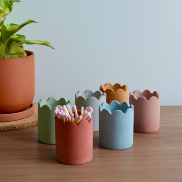 LindaMakess - Scallop Match Pot with Match striker: Mint Green