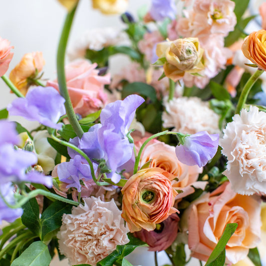 Flower Arranging Basics with Spring Flowers – April Workshops