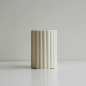 Daisy Vase