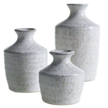 Hari Bud Vase 3 x 3.5"